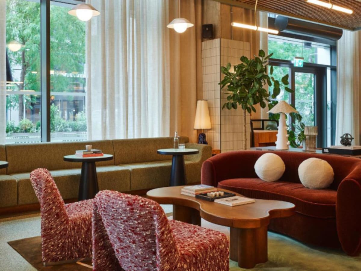 ABBA in London: 2-Night Stay at Tribe Canary Wharf with Dance Floor Concert (ENAVETCW2N)