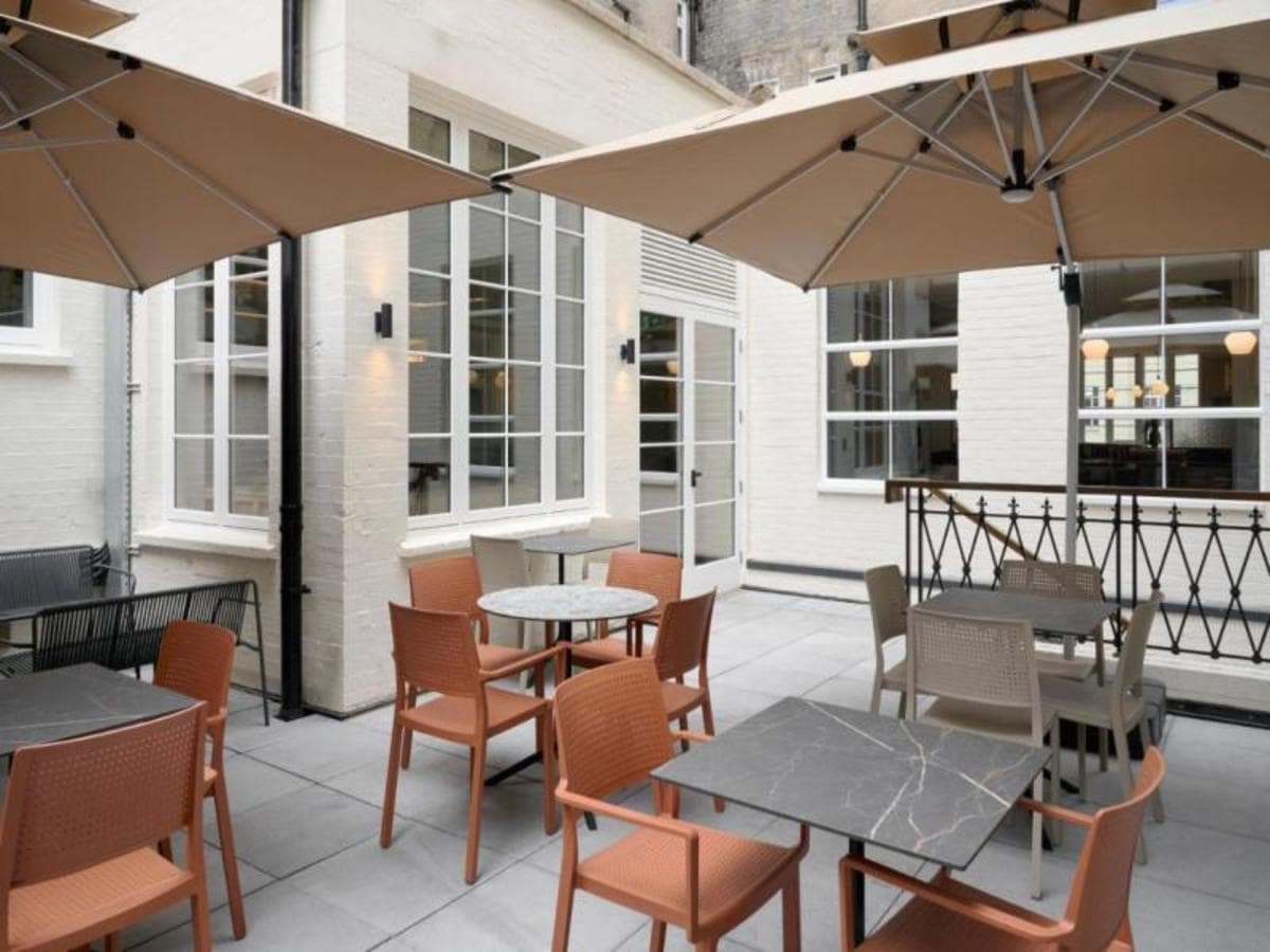 ABBA Break in London: 2 Nights with Dancefloor Experience Included (ENABFPF2N)