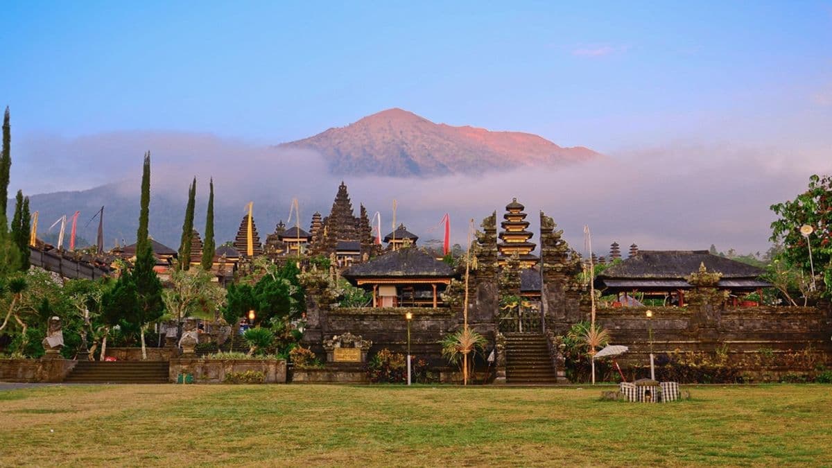 Viaje a las Raíces Sagradas de Bali: Aldea de Penglipuran, Kintamani y Besakih