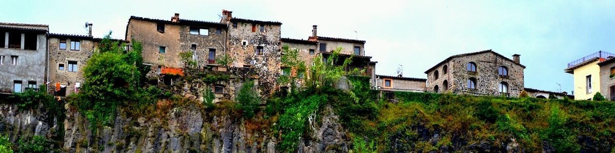Castellfullit de la Roca, España