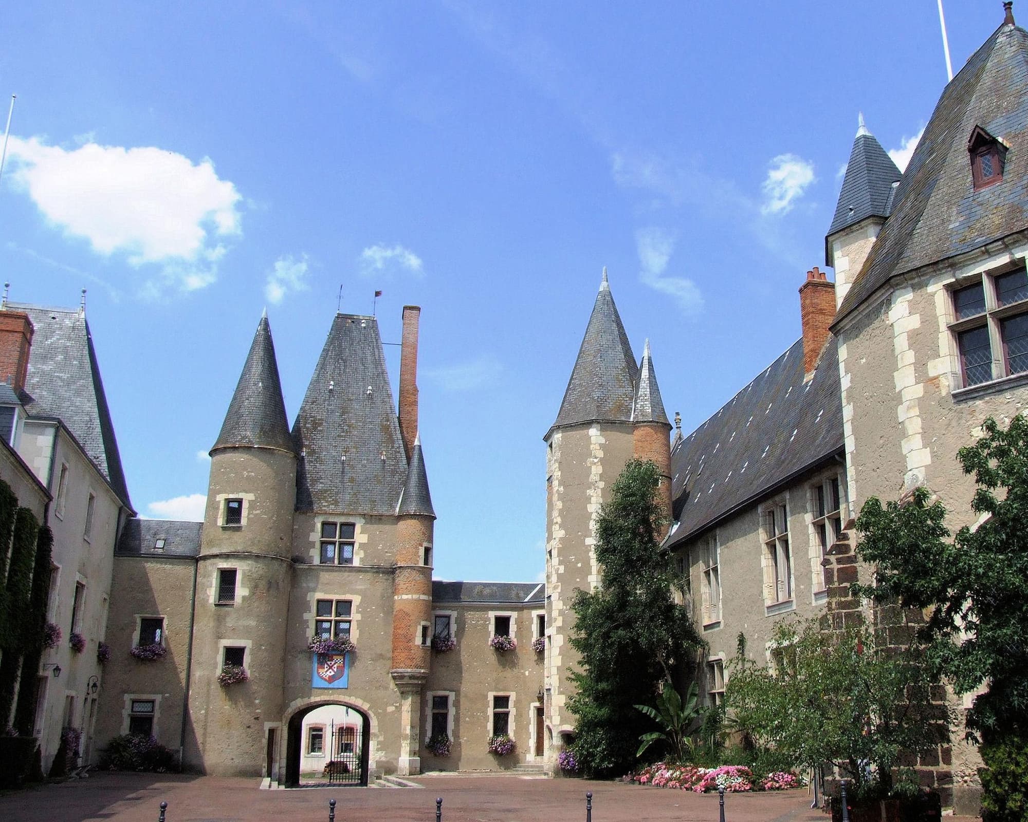 Saint-Georges-sur-Cher, France