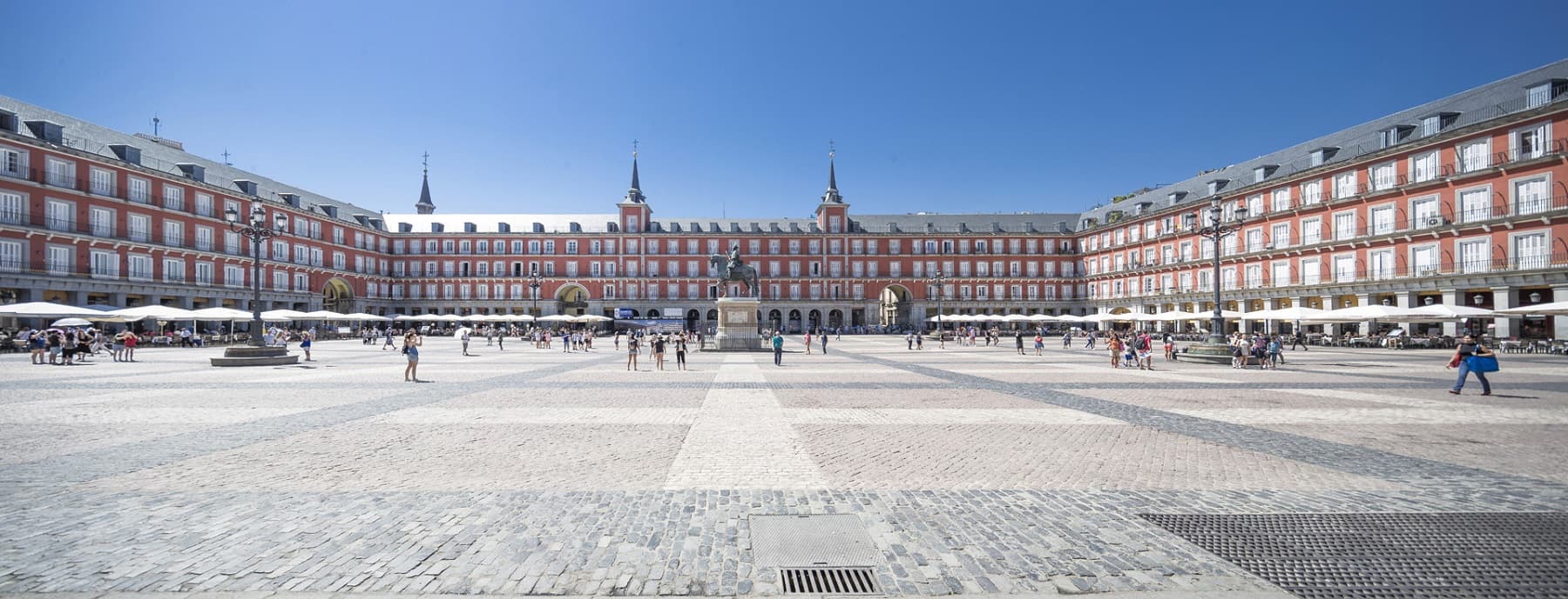 Barcelona, Costa Mediterránea, Andalucia y Madrid 9 días