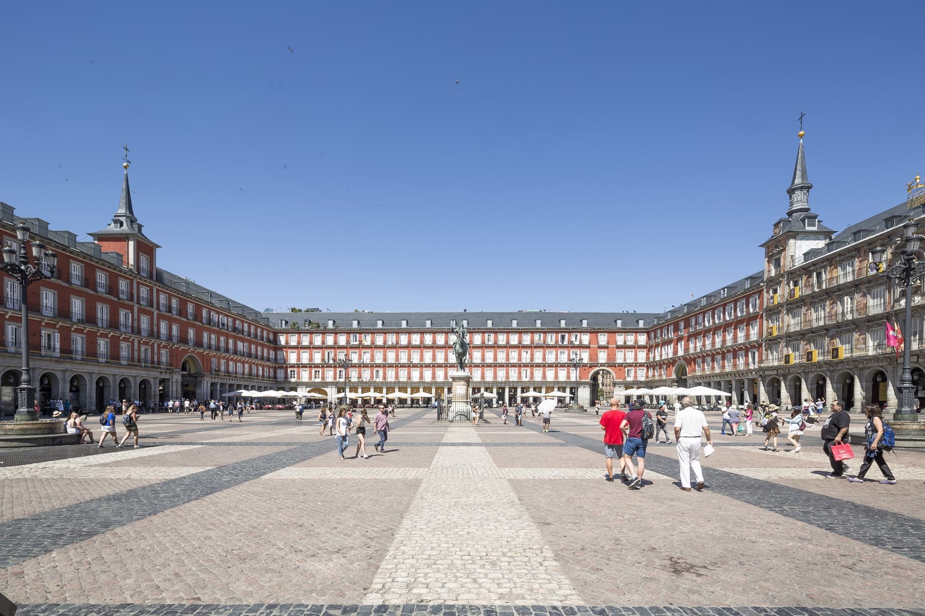 16-Day Tour from Madrid to Portugal and Andalusia