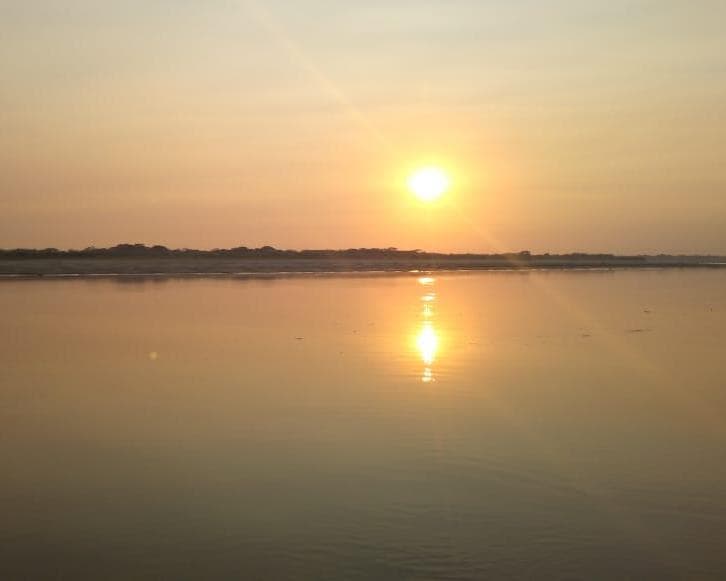 Paquete 3 días 2 noches, Navegación en Flotel Reina del Enín