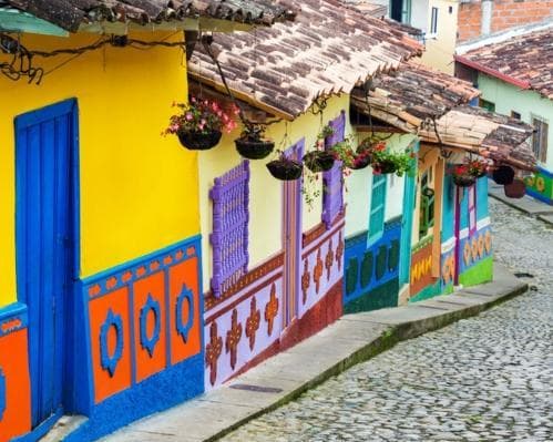 Descubre Colombia: Café, historia y naturaleza en un solo viaje