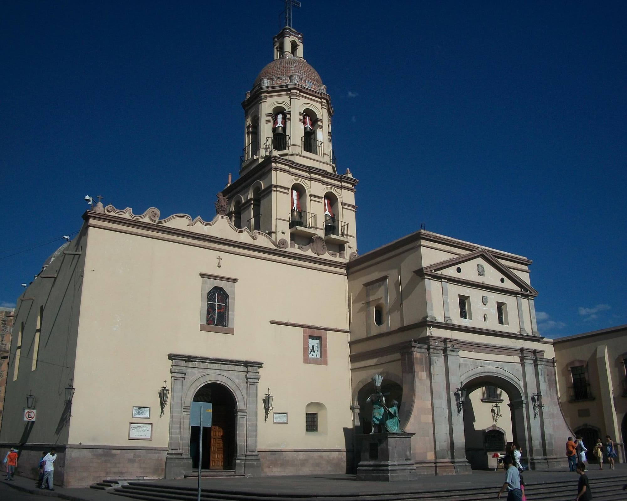 COLONIAL MINI (CDMX - SAN MIGUEL DE ALLENDE - GUANAJUATO)