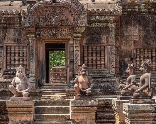 Private roundtrip "Cambodia Classic"