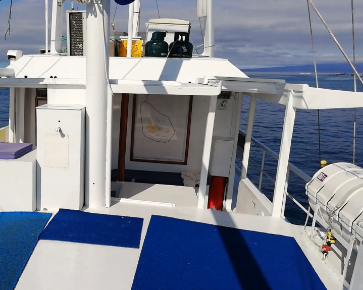 Galapagos Motor Yacht Cruise (5 days/4 nights)