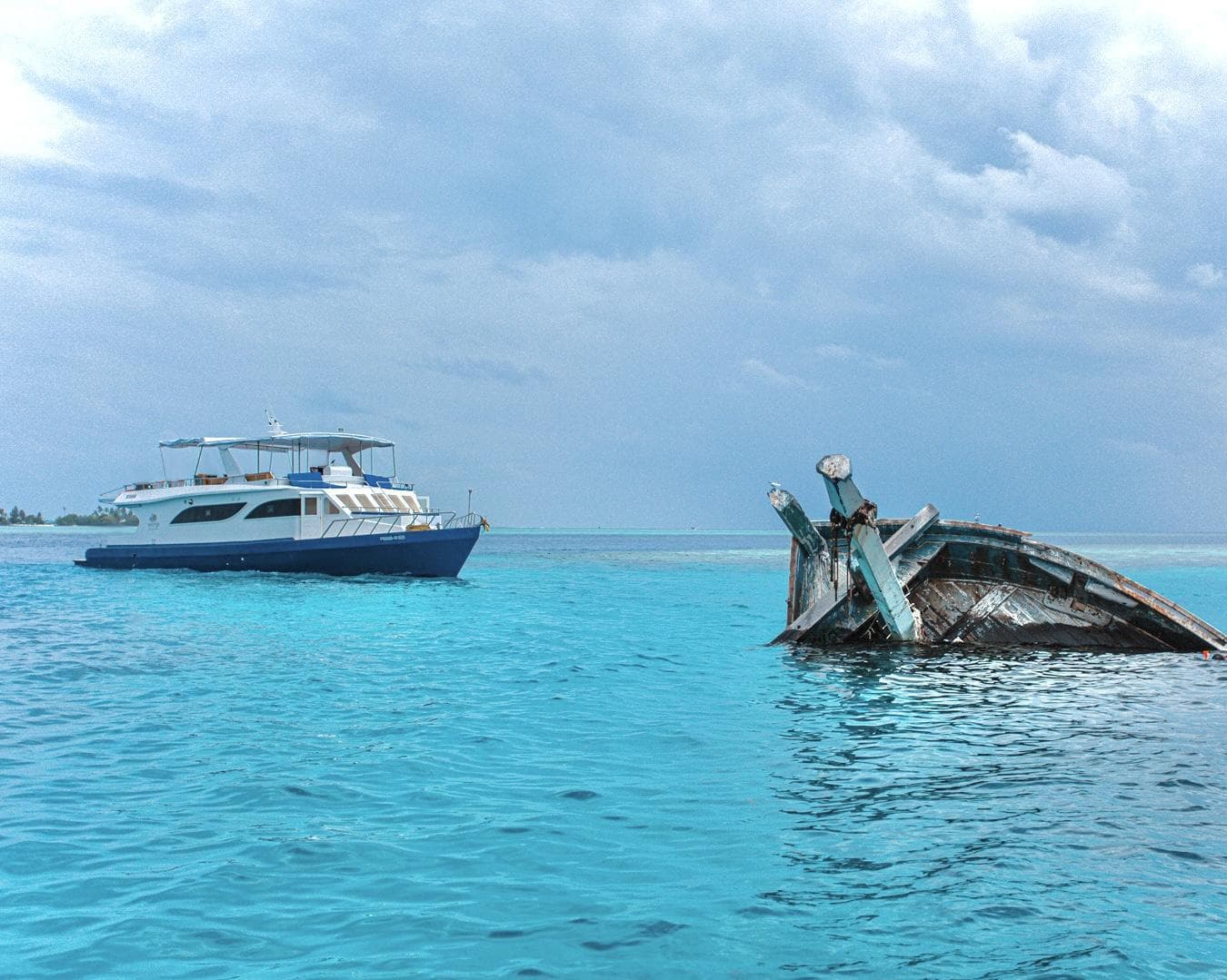 Schnorchelsafari und Inselhüpfen mit der MV Misraab