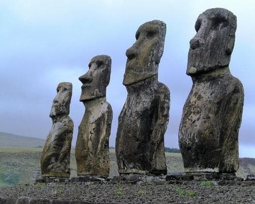 Standortrundreise "Die Osterinsel"