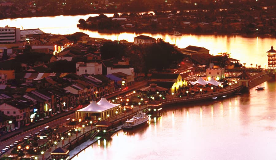 Rundreise "Kuching & Iban Langhaus"