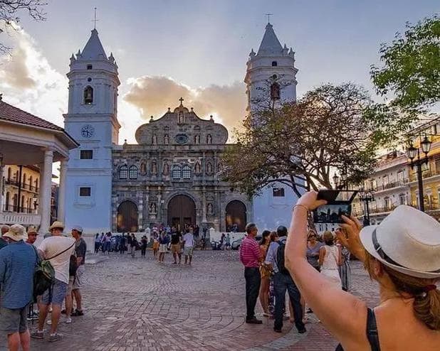 PANAMÁ+ BOCAS DEL TORO & SAN BLAS 2024