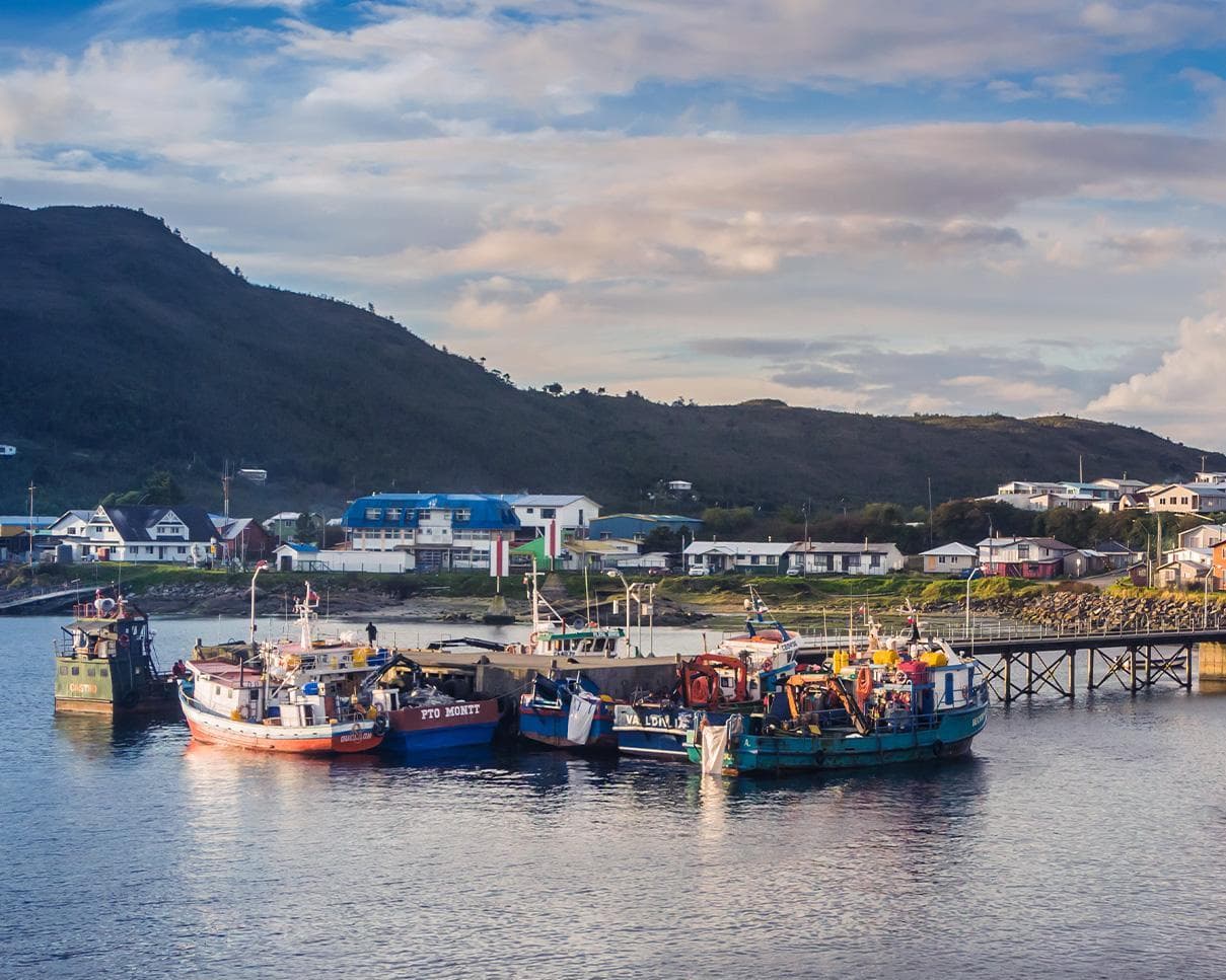 Black - Bloqueo Carretera Austral Norte 6 Noches Via SKY