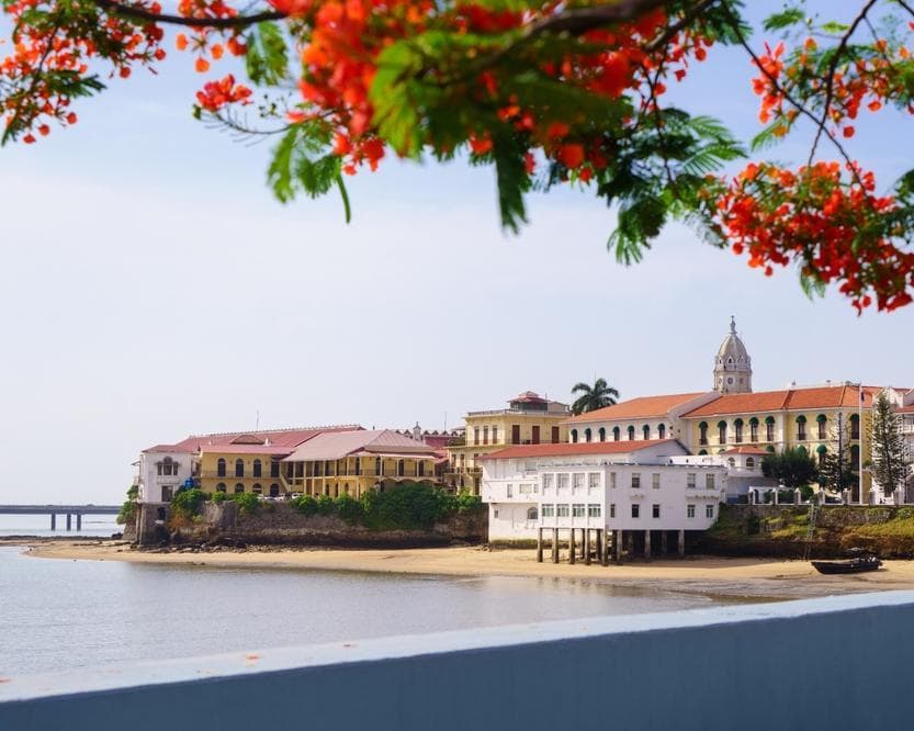 Ven a Panamá