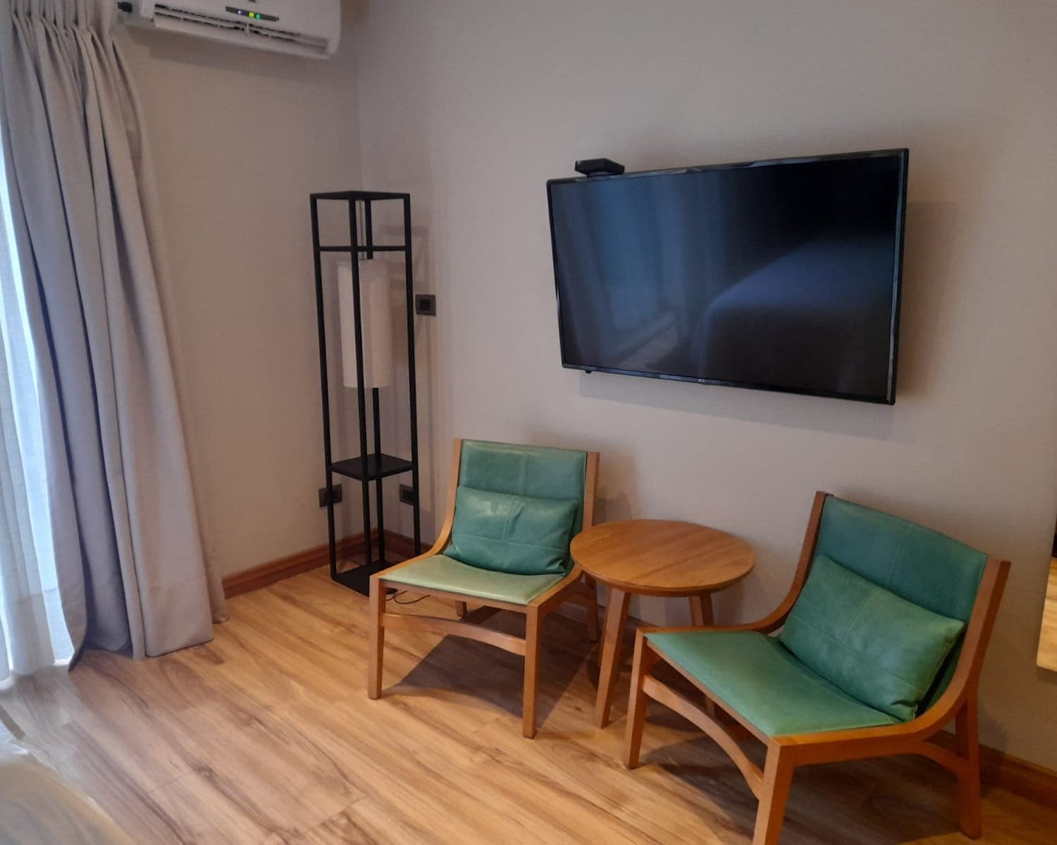 Black - Bloqueo Pucón 05 Noches Vía SKY - Hotel Casa Solaria