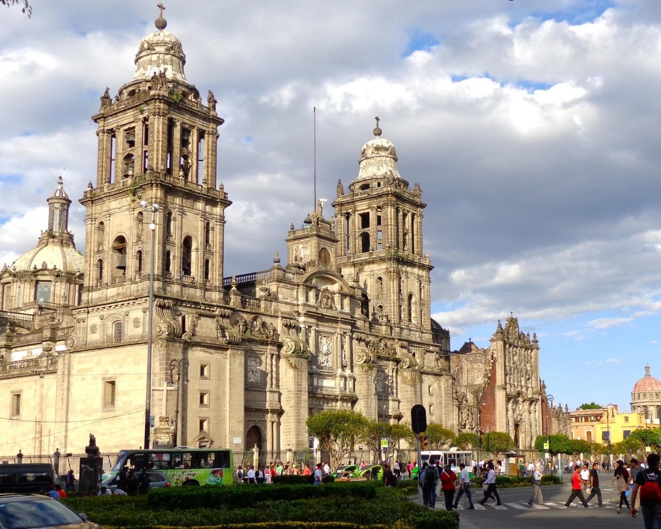 CDMX AND ITS SURROUNDINGS