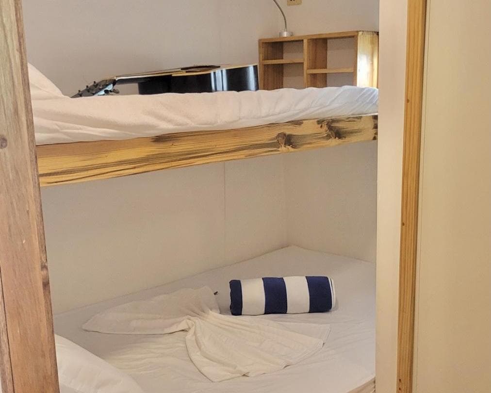 Schnorchelsafari und Inselhüpfen mit der MV Misraab