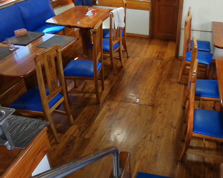 Galapagos Motor Yacht Cruise (5 days/4 nights)