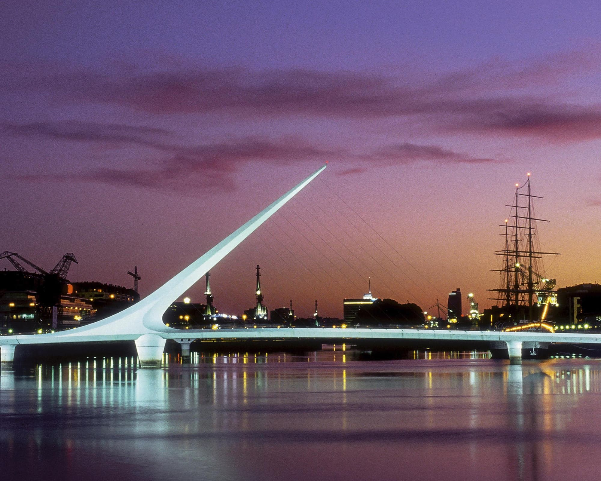 ¡ ENTRE NIEVE ! : Buenos Aires - Bariloche 7 días / 6 noches