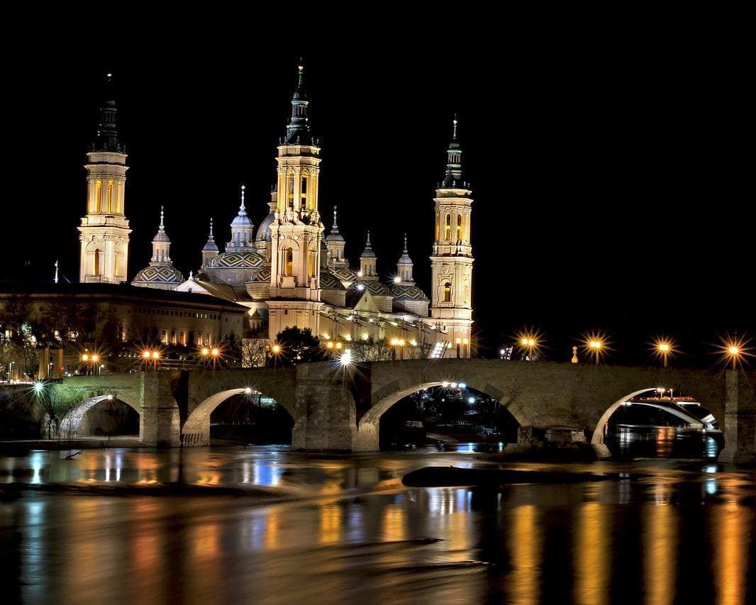 Magia Navideña Zaragoza y Monasterio de Piedra