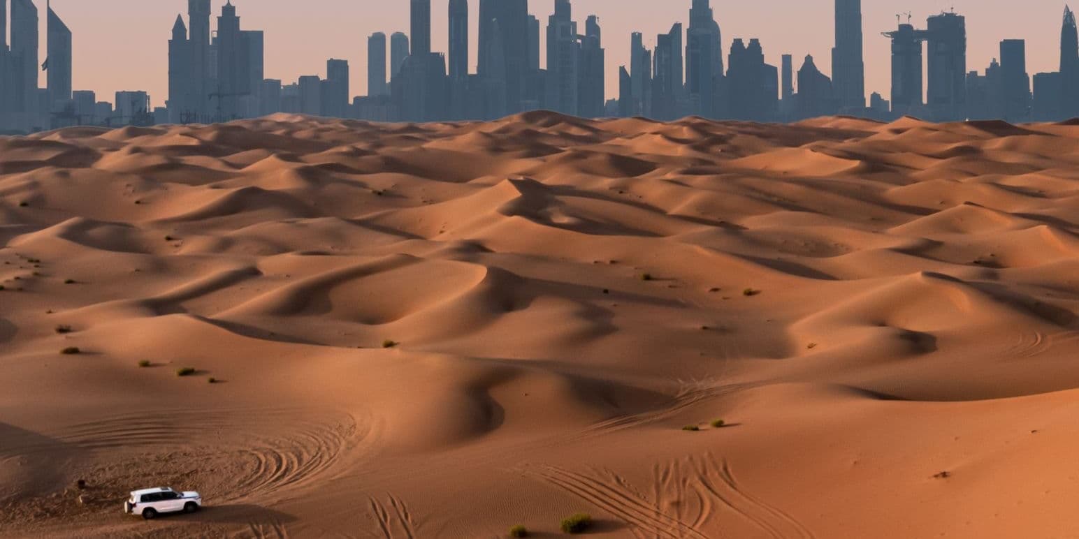 Dia 2 | Dubai (Safari 4x4), atardecer dorado en el corazón del desierto