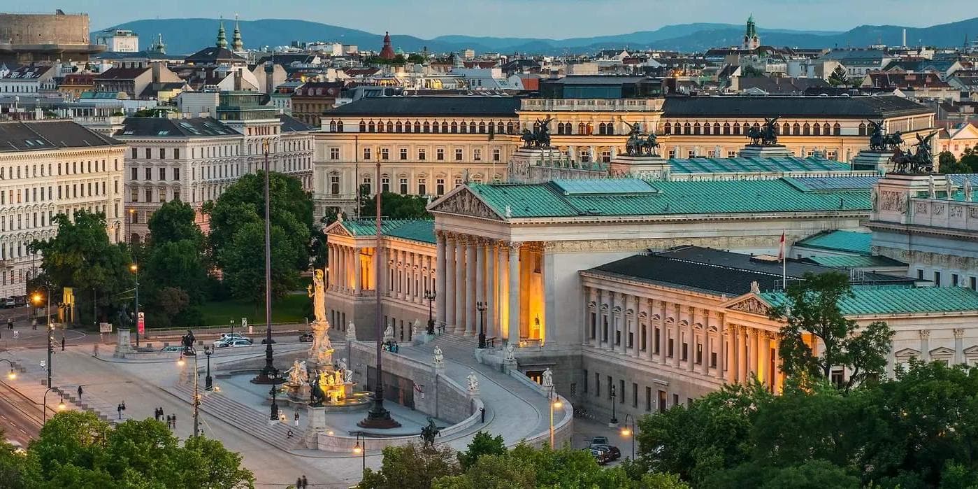 DÍA 10 • BUDAPEST - VIENA 