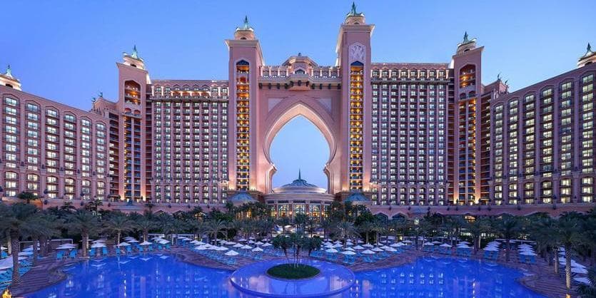 DAY 05 DUBAI AQUARIUM LOST CHAMBER AND DINNER AT ATLANTIS THE PALM