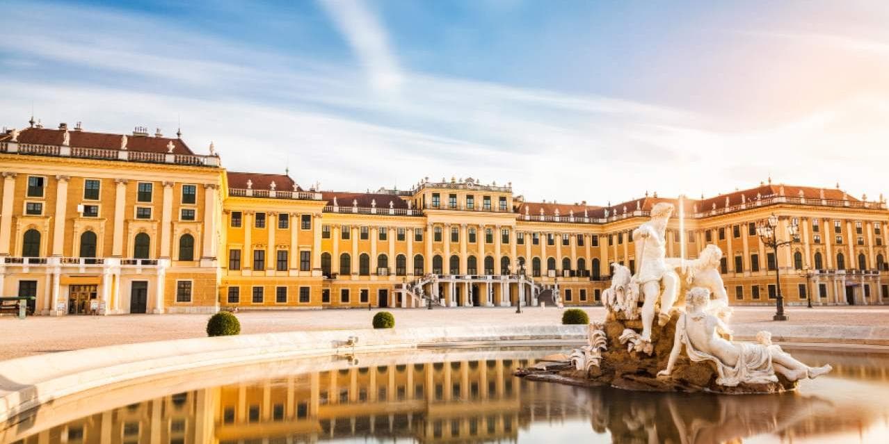 DÍA 10 • BUDAPEST - VIENA 