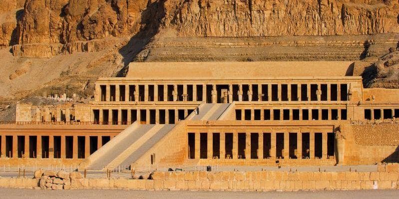 8e  jour : Louxor / France