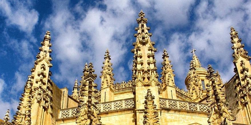 2º Giorno – MADRID – AVILA – SEGOVIA – MADRID