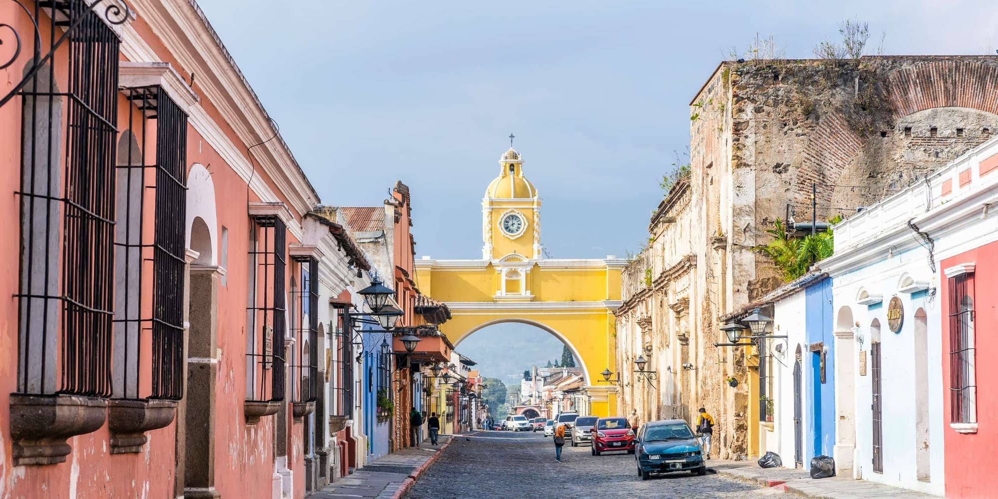 DÍA 01 AEROPUERTO CIUDAD DE GUATEMALA – ANTIGUA GUATEMALA