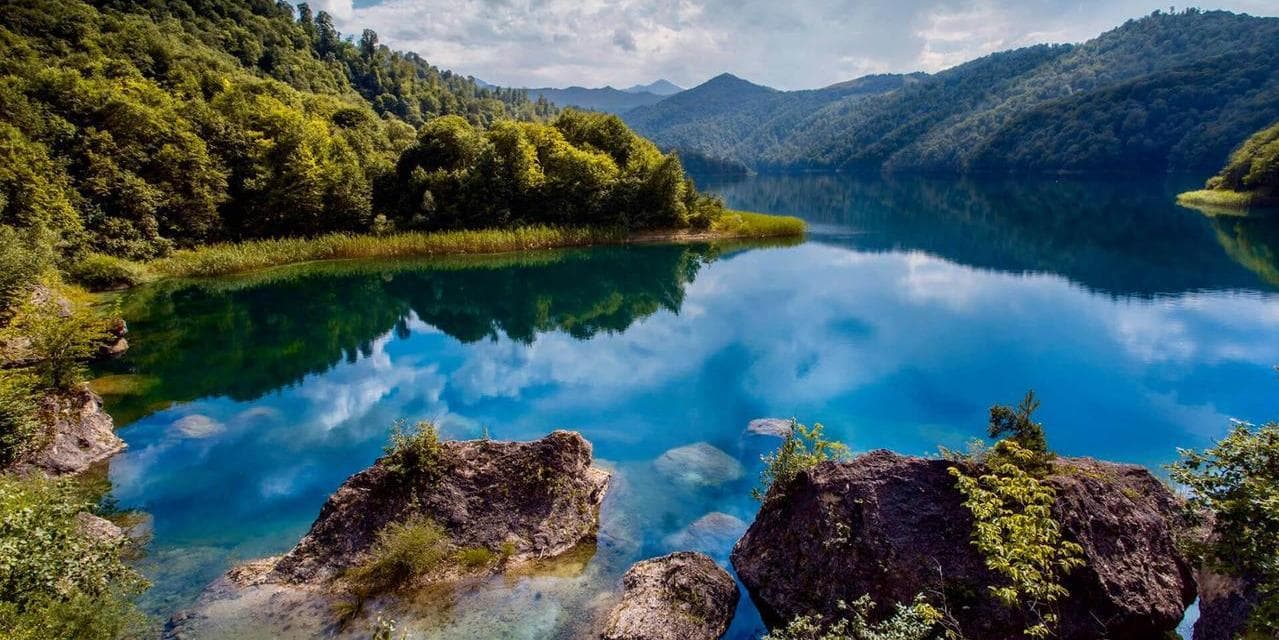 Look at the blue lake from Kapaz Mountain...