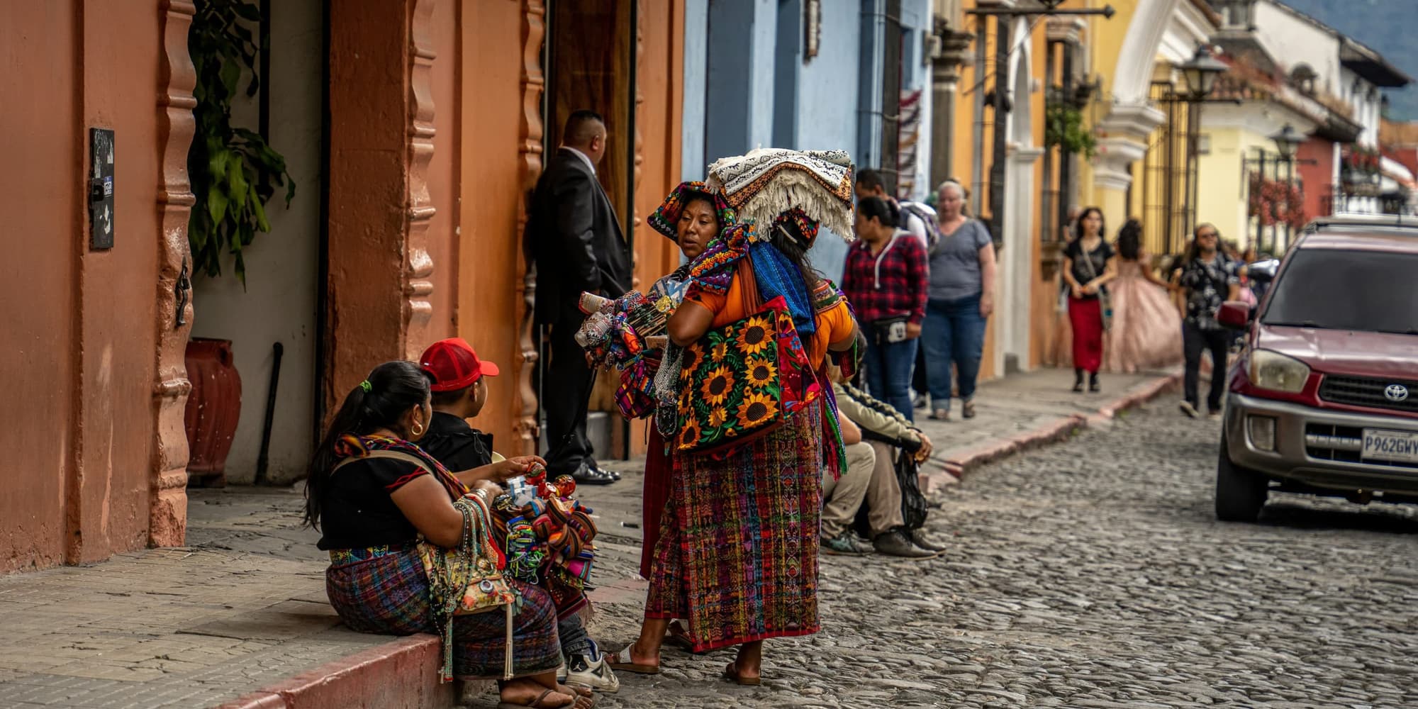 DÍA 03 BOTE SAN JUAN LA LAGUNA – LAGO ATITLÁN – GUATEMALA