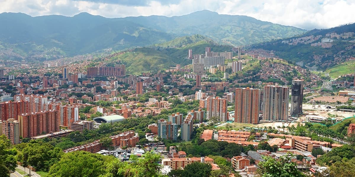 Day 5. (Thursday, April 2, 2026) MEDELLIN – Transformation History Tour