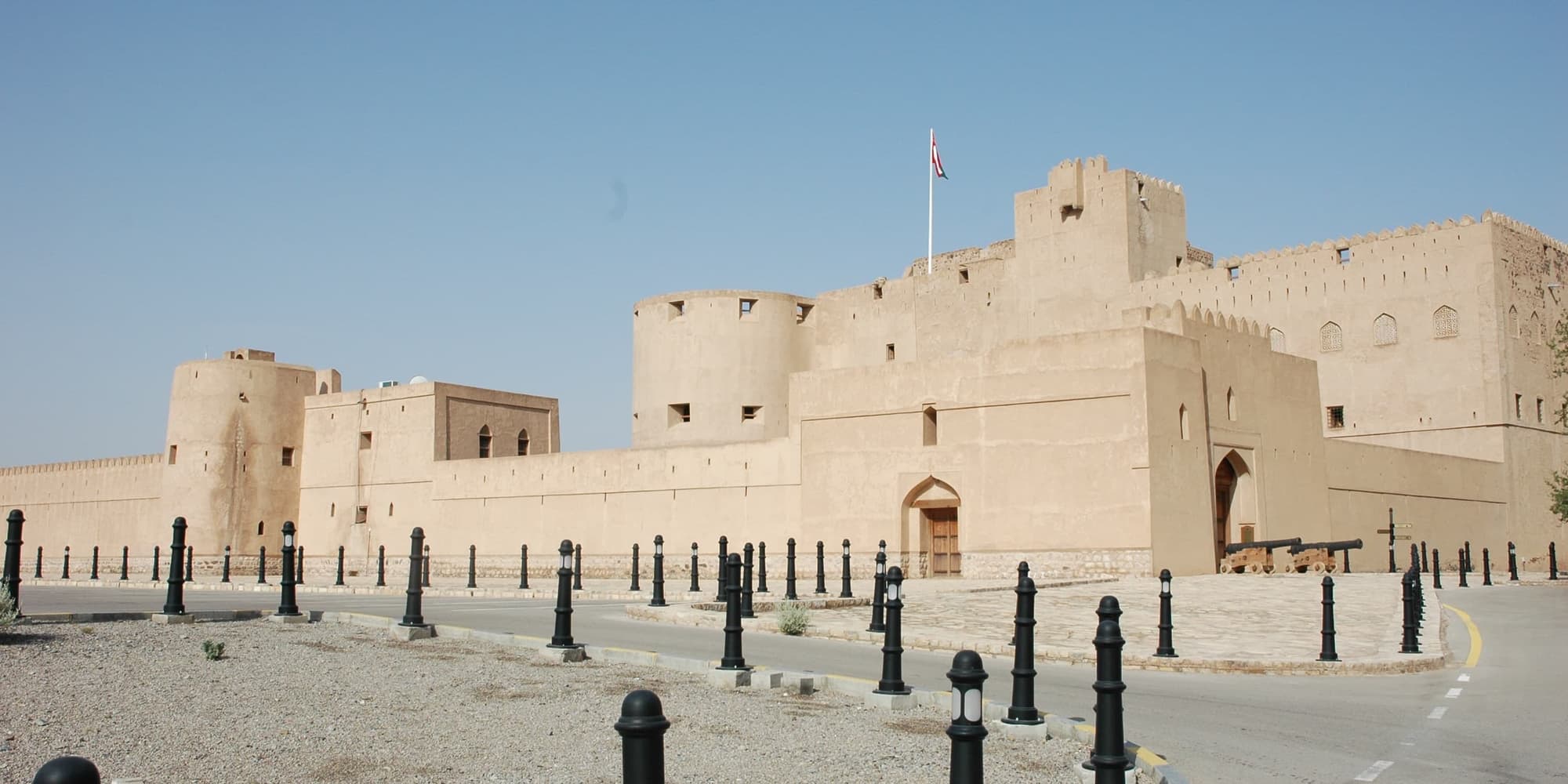 DAY 03 | NIZWA – JABAL SHAMS – AL HAMRA – NIZWA (4WD) (1.5 hrs. drive – one way) ​