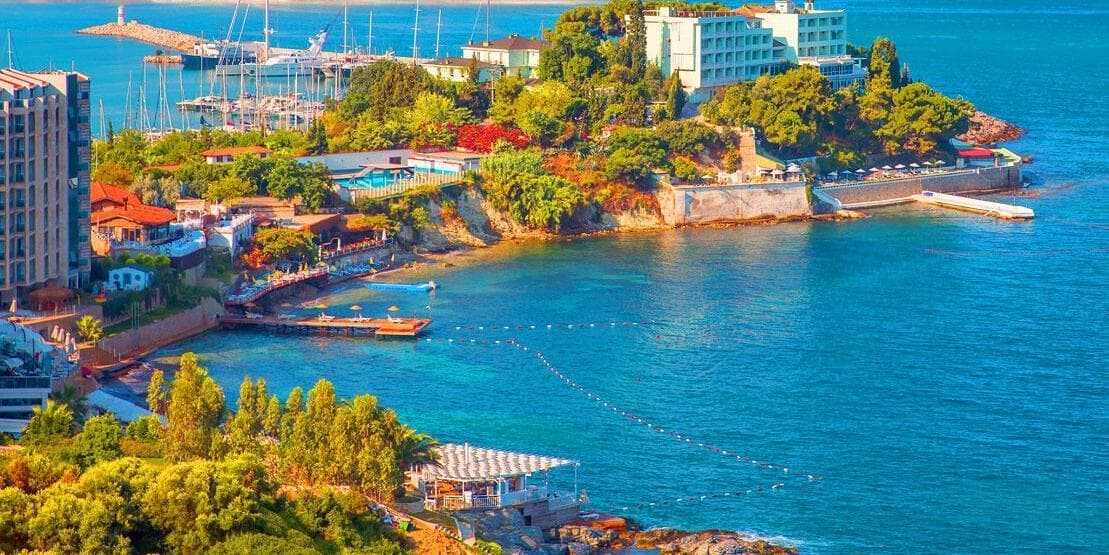 DÍA 7 • PAMUKKALE - SELCUK - IZMIR / KUSADASI *