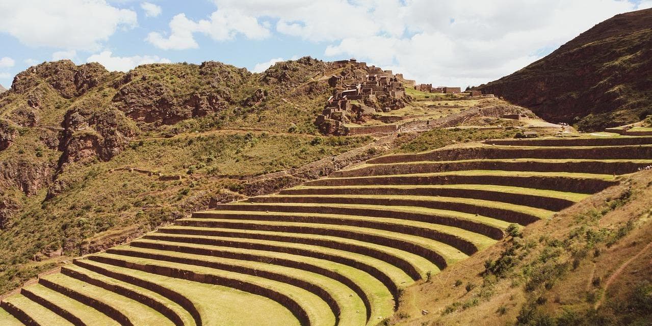 5° gg–25 Giugno: CUSCO / CHINCHERO / VALLE SACRA / AGUAS CALIENTES B/L/-