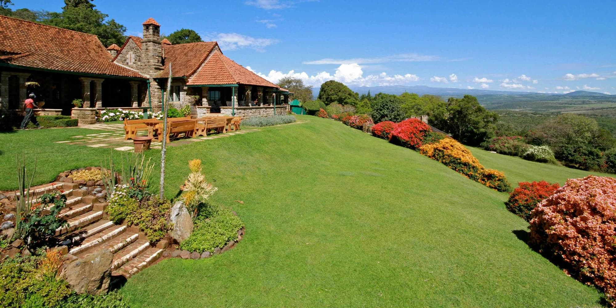 Day 5: To the centra highlands of Aberadres + afternoon at leisure.