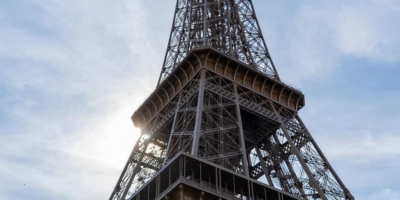 7º Giorno – TOURS – CHARTRES – VERSAILLES – PARIGI 