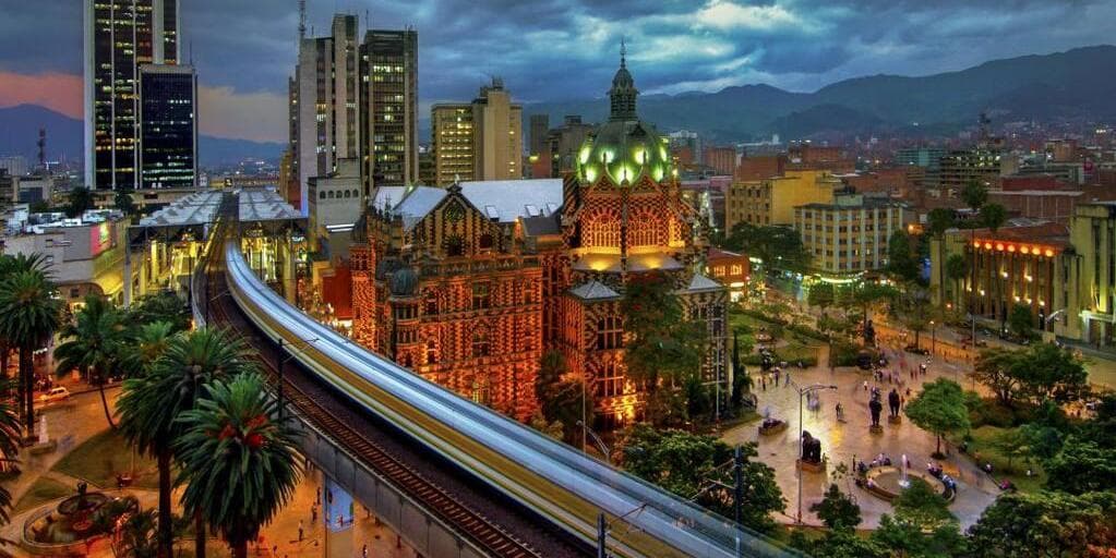 DAY 3 • BOGOTÁ - MEDELLÍN 