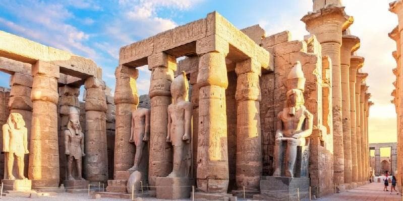 DÍA 3 • EL CAIRO - LUXOR