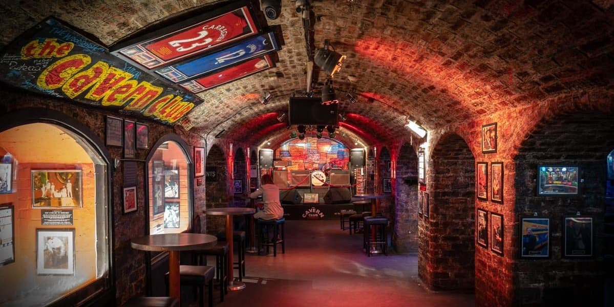 DÍA 3 · LONDRES – OXFORD – STRATFORD-UPON-AVON – LIVERPOOL