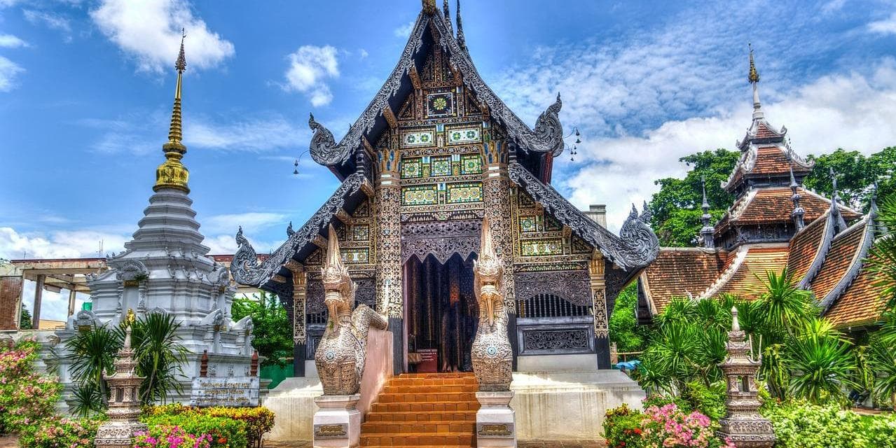 GIORNO 1: ARRIVO - CHIANG MAI CITY TOUR