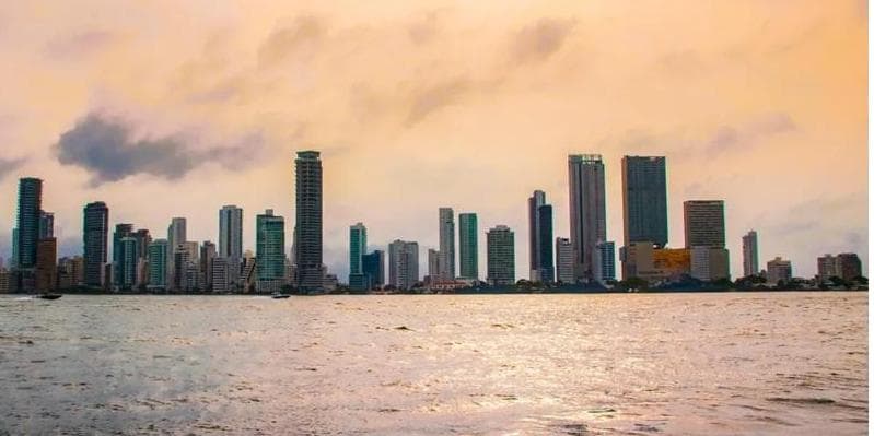 Dia 1 - Cartagena - Traslado de chegada e pôr do sol na baía