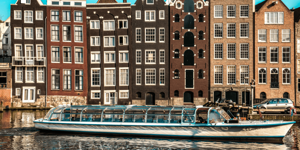 15 abril. ÁMSTERDAM 