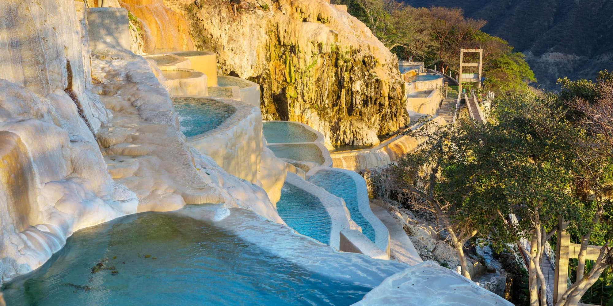 Día 4 - GRUTAS DE TOLANTONGO (opera miércoles y sábado, pick up 5:00 AM) 