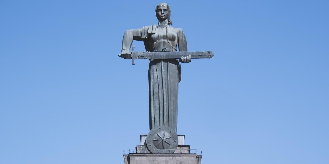 2° giorno, sabato: Visita di Yerevan (C/-/C)