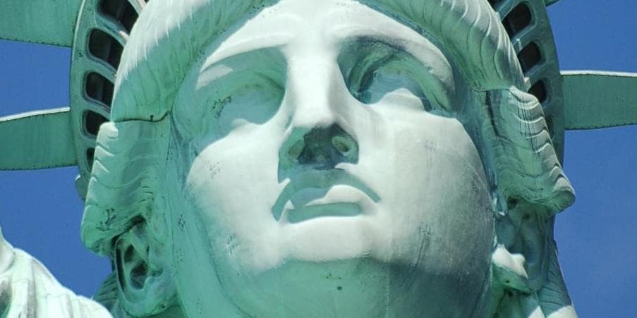 Giorno: 15 (lunedì) New York