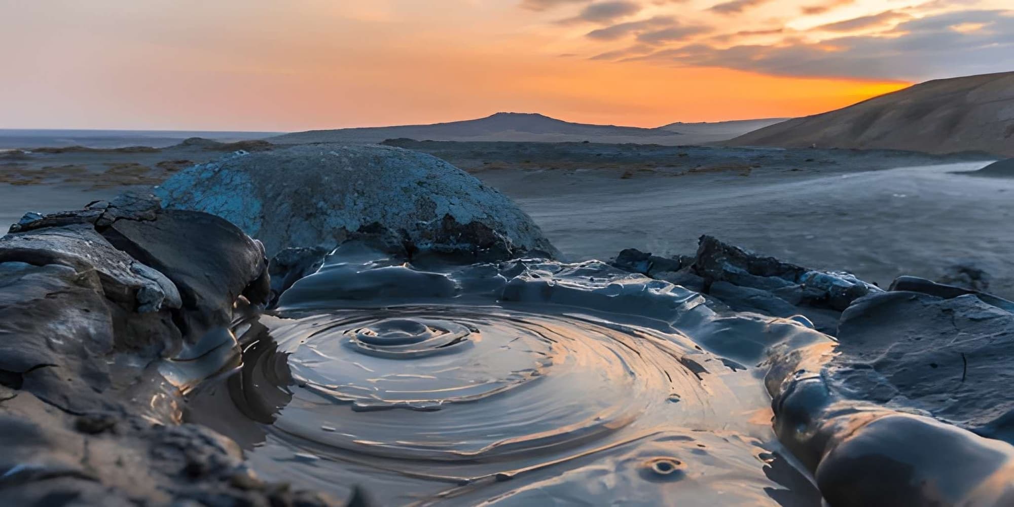 Día 2 | Bakú, petroglifos entre el mar y el desierto