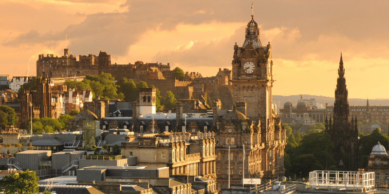 GIORNO 2 : OUTLANDISH EXPERIENCE